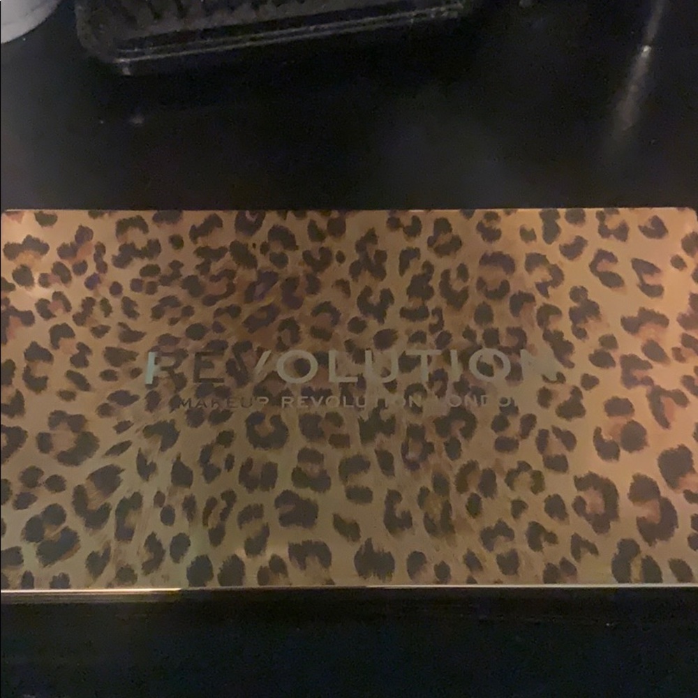 Makeup revolution